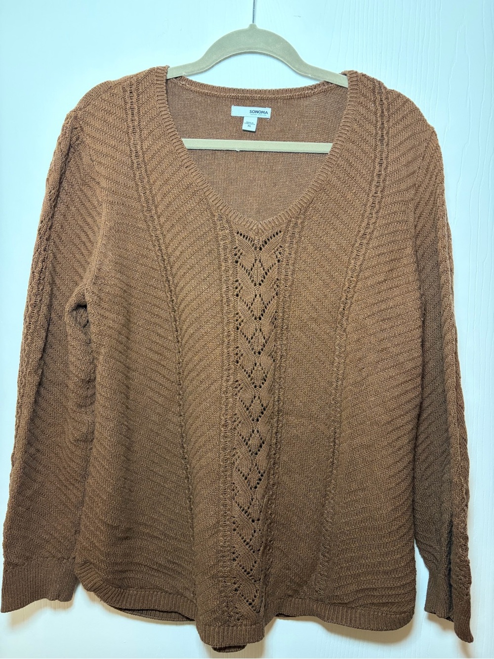 Women's V-Neck Cable Knit Sweater in Caramel Brown